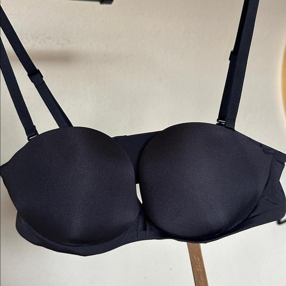 SKIMS ULTIMATE Collection PUSH-UP STRAPLESS BRA BLACK NWT 34A - Picture 2 of 6